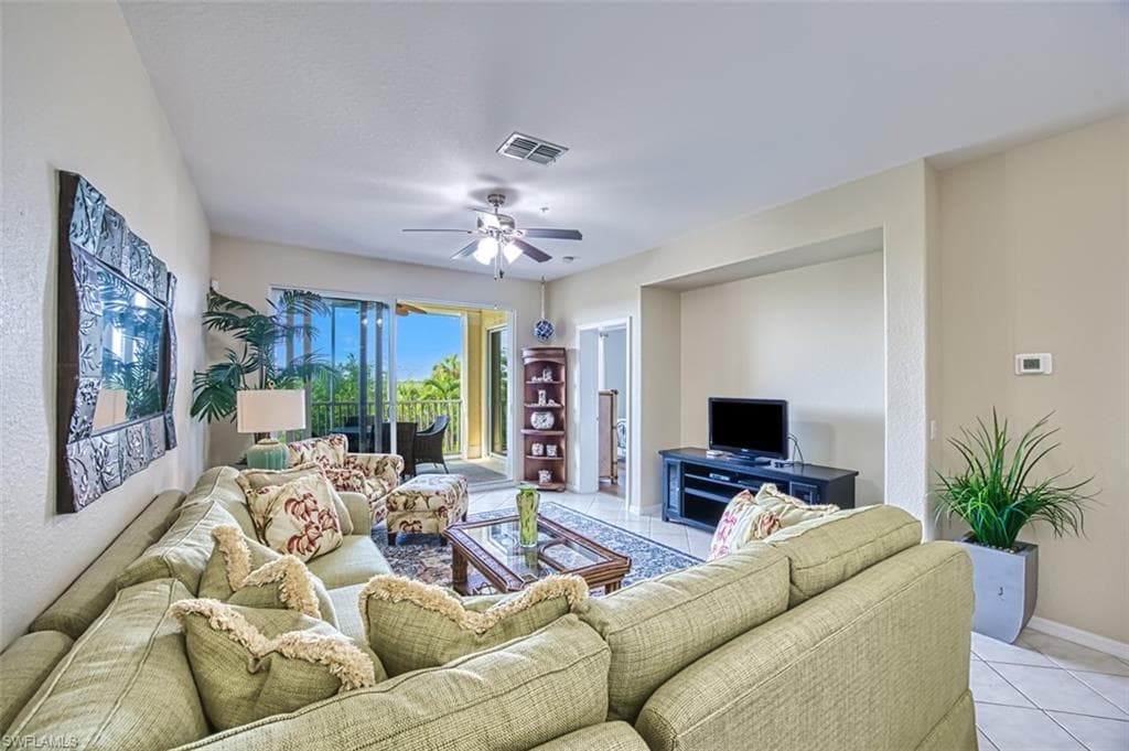 20041 Sanibel View CIR # 104, FORT MYERS FL 33908-15