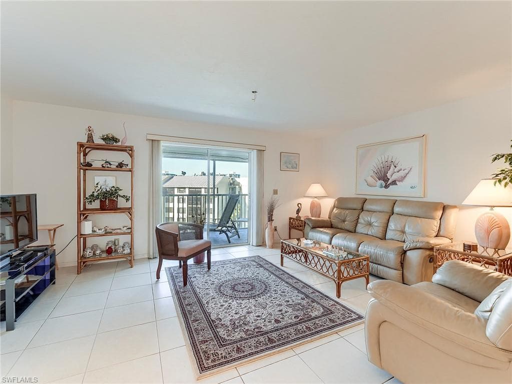4581 Bay Beach LN 482-16