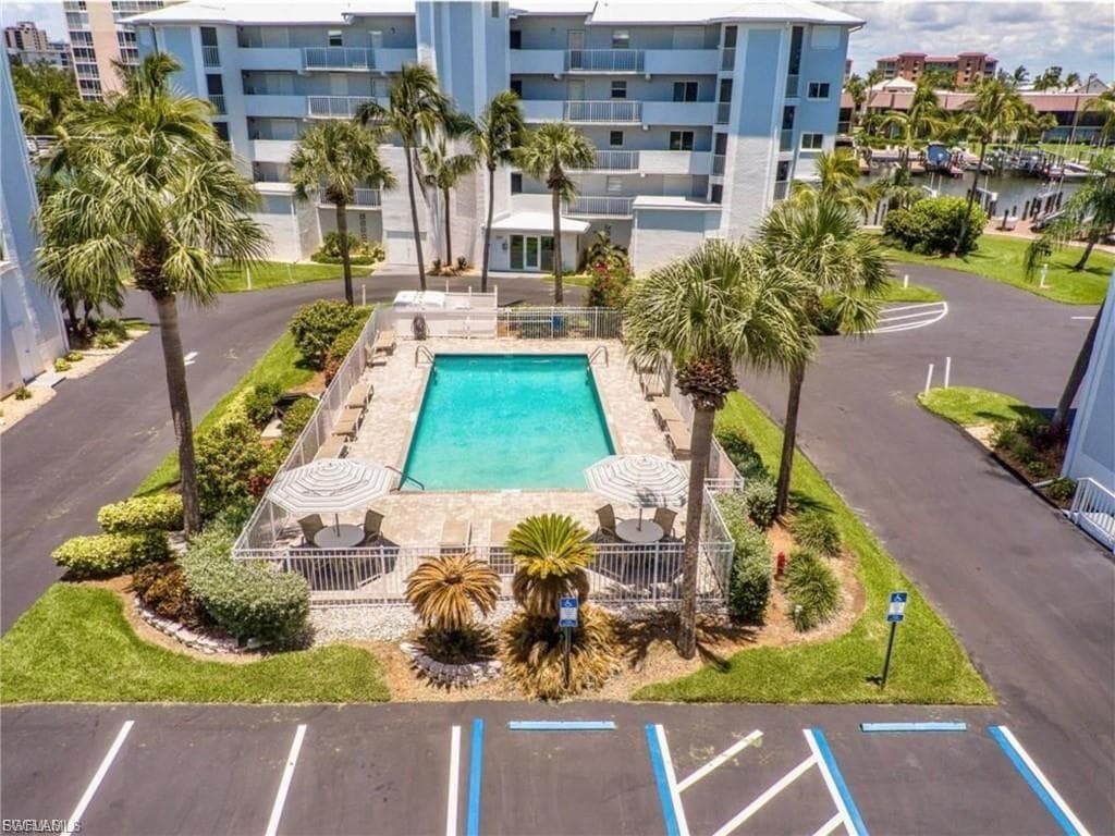 4581 Bay Beach LN 482-35