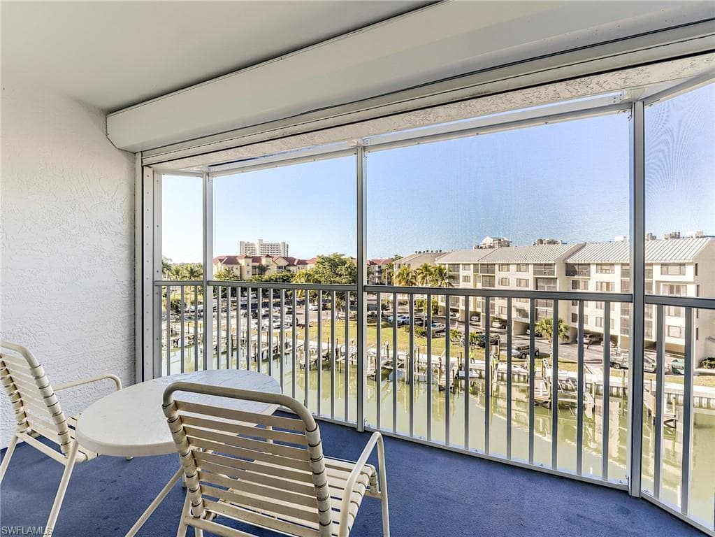 4581 Bay Beach LN 482-27