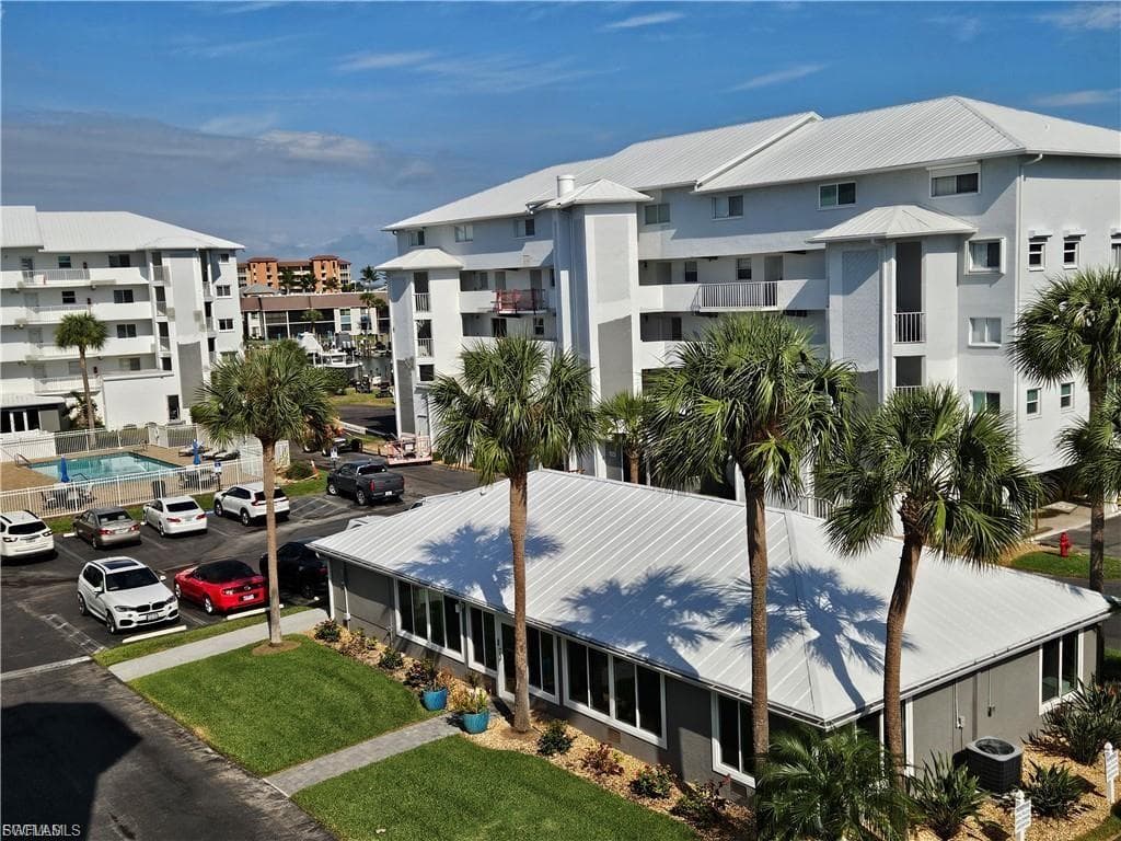 4581 Bay Beach LN 482-36