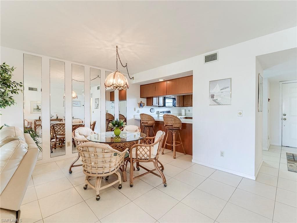 4581 Bay Beach LN 482-14