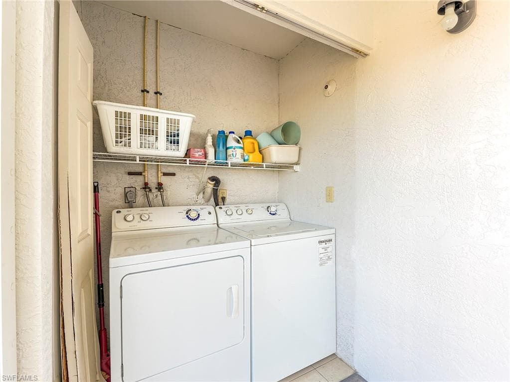 4581 Bay Beach LN 482-34