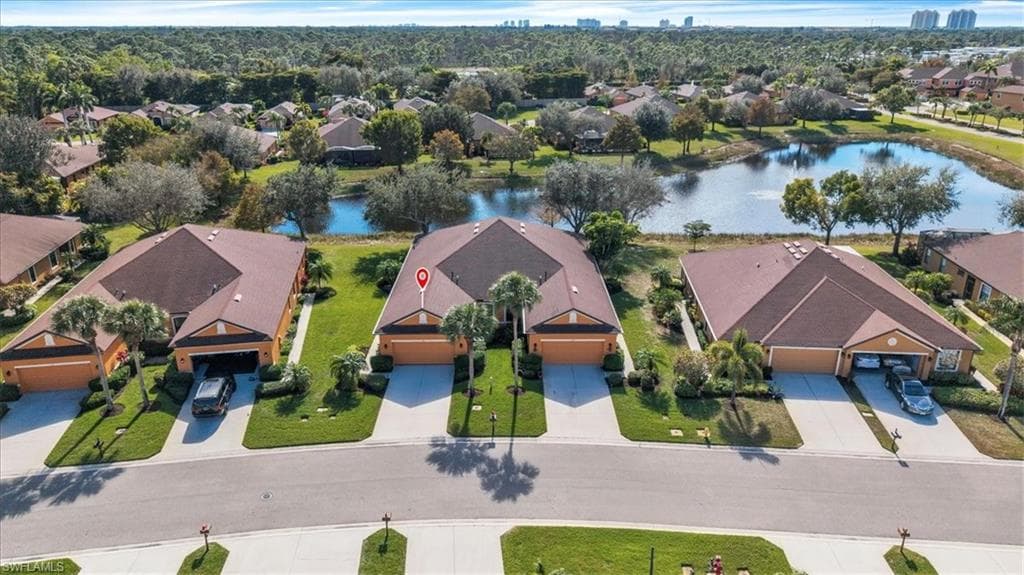 3725 Pino Vista WAY, ESTERO FL 33928-1