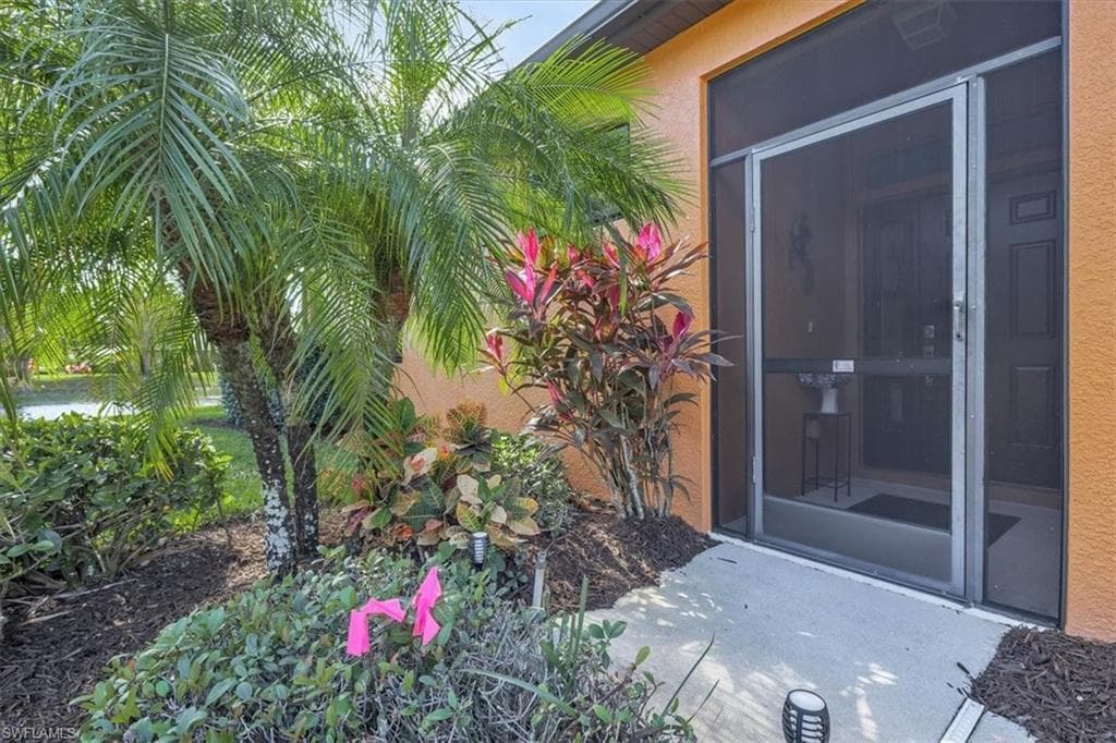 3725 Pino Vista WAY, ESTERO FL 33928-31
