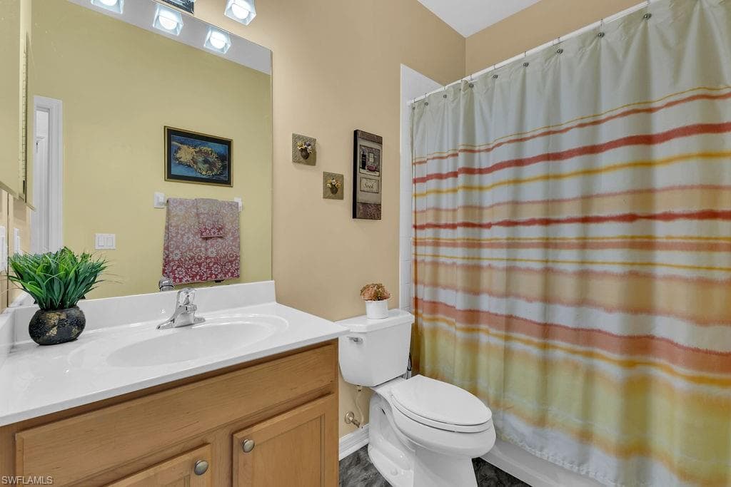 3725 Pino Vista WAY, ESTERO FL 33928-24