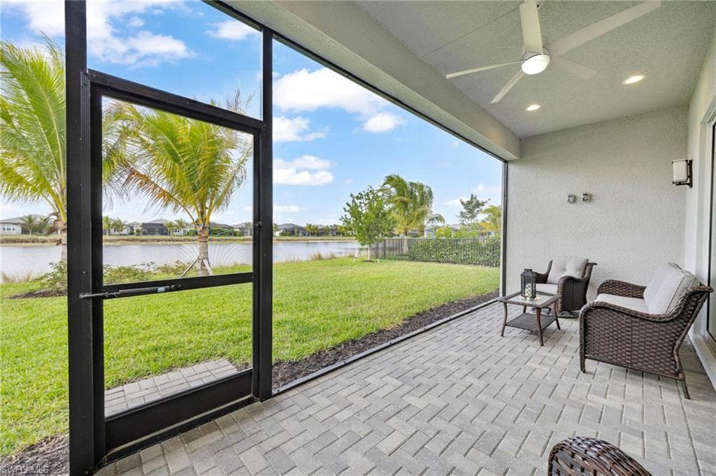 12418 Dahlia CT, NAPLES FL 34120-25