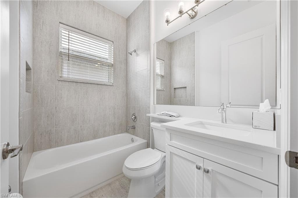 12418 Dahlia CT, NAPLES FL 34120-23