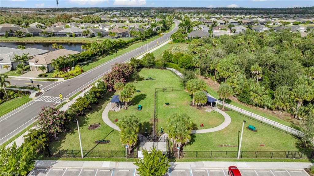 12418 Dahlia CT, NAPLES FL 34120-44