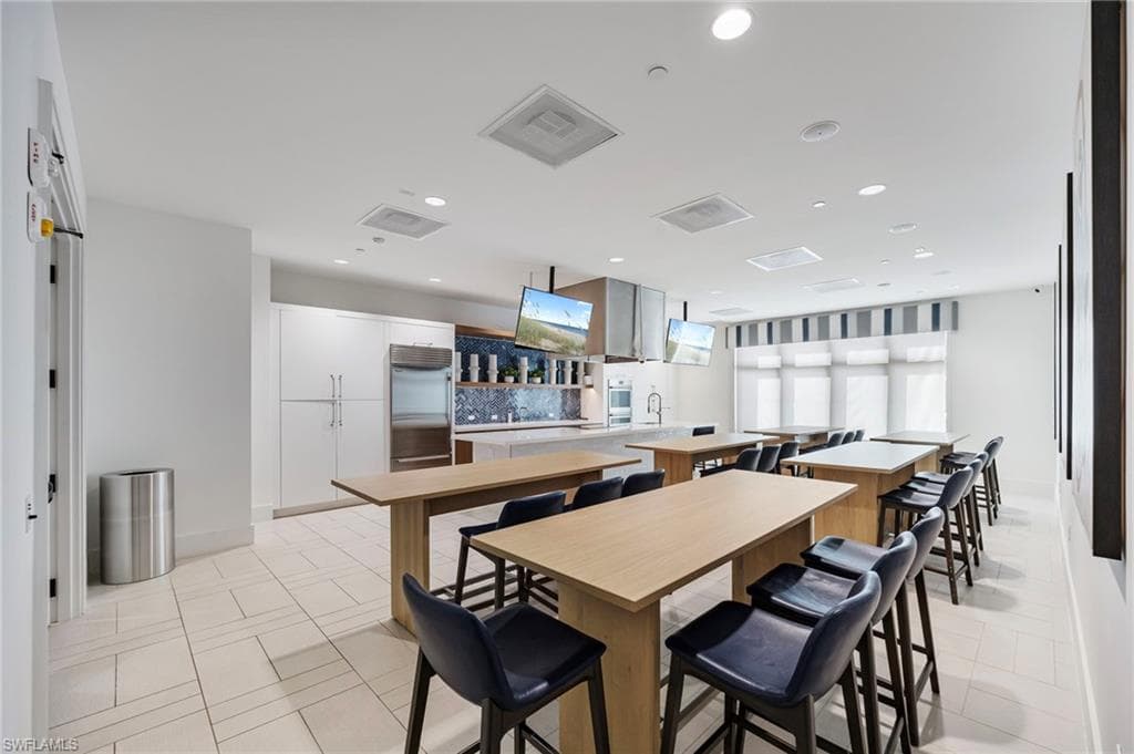 12418 Dahlia CT, NAPLES FL 34120-49