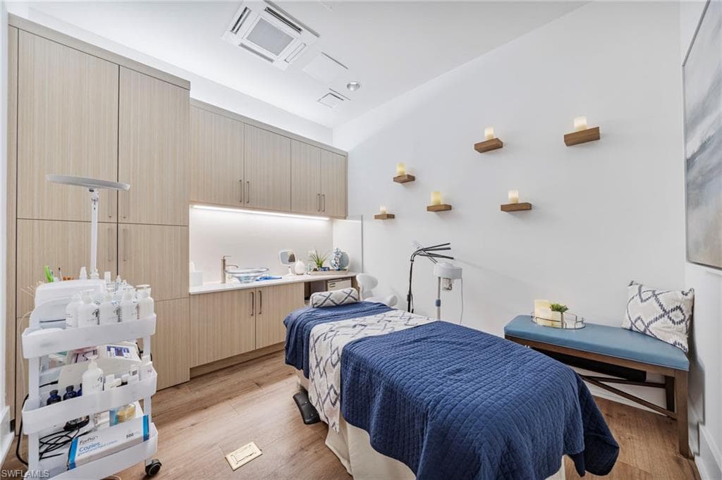 12418 Dahlia CT, NAPLES FL 34120-43