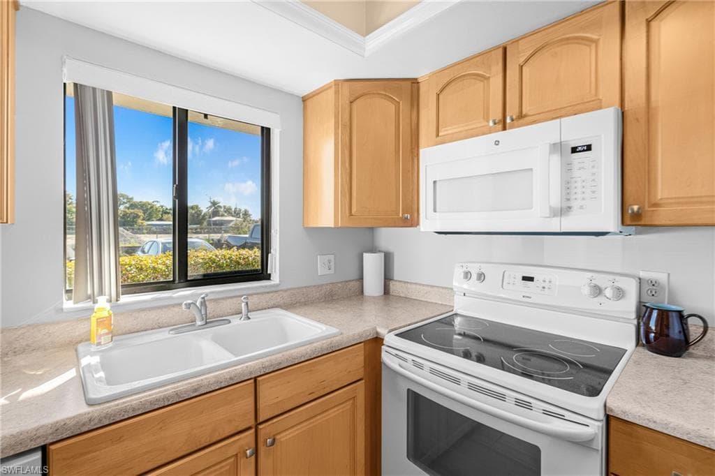 1220 Hall RD # 403, NORTH FORT MYERS FL 33903-9