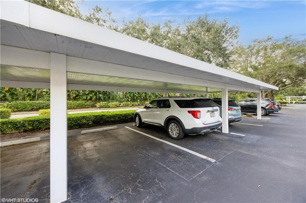 2885 Citrus Lake DR # N103, NAPLES FL 34109-27