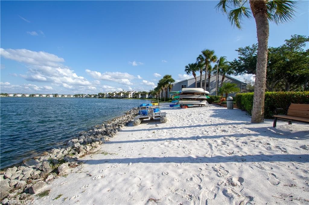2885 Citrus Lake DR # N103, NAPLES FL 34109-32