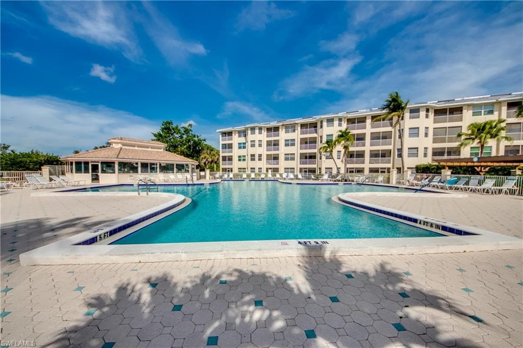 4005 Palm Tree BLVD # 407, CAPE CORAL FL 33904-27