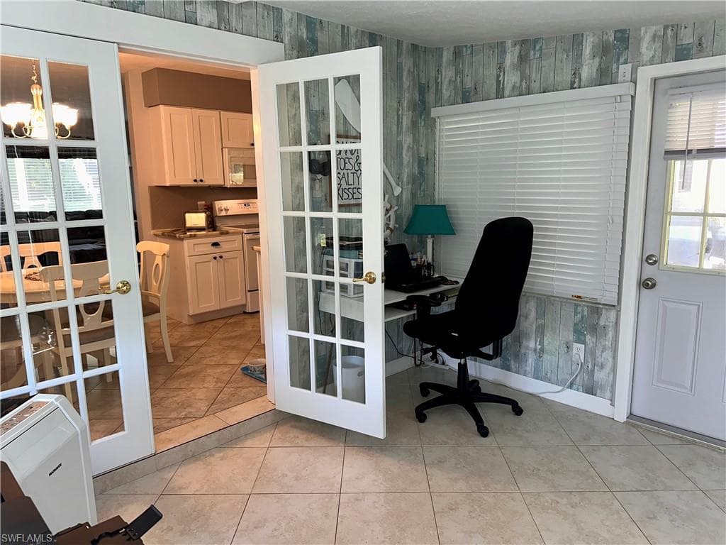 772 July CIR, NORTH FORT MYERS FL 33903-21