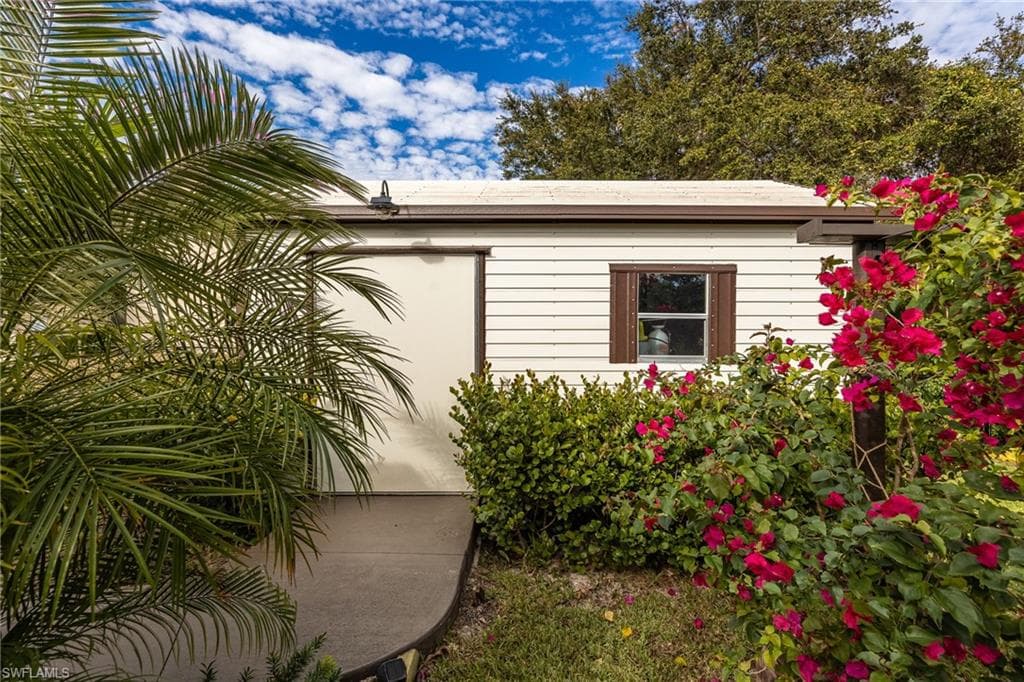 16550 Marc Allen DR, NORTH FORT MYERS FL 33917-21