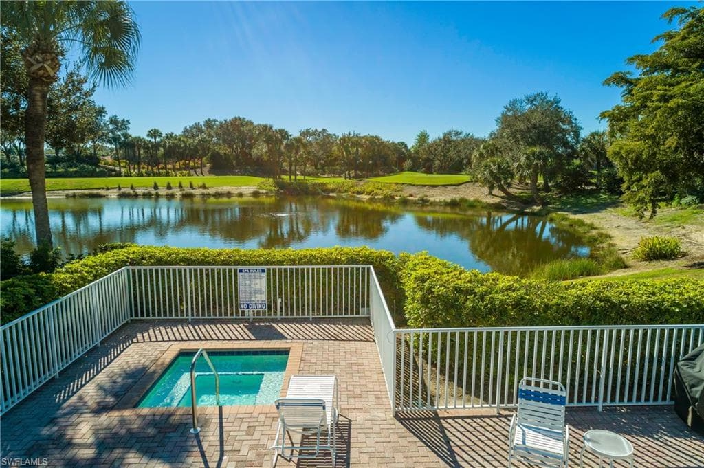 9261 Indigo Isle CT # 202, ESTERO FL 34135-45