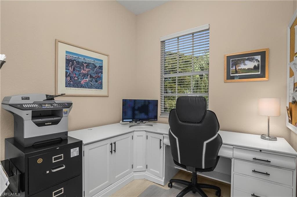 9261 Indigo Isle CT # 202, ESTERO FL 34135-32