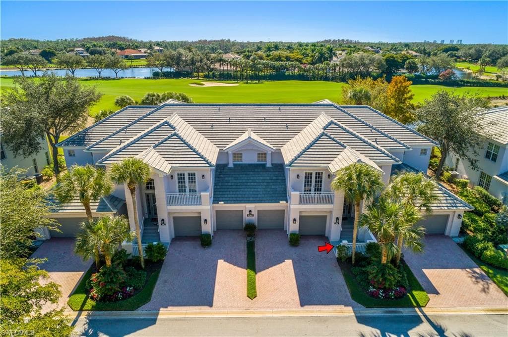 9261 Indigo Isle CT # 202, ESTERO FL 34135-3