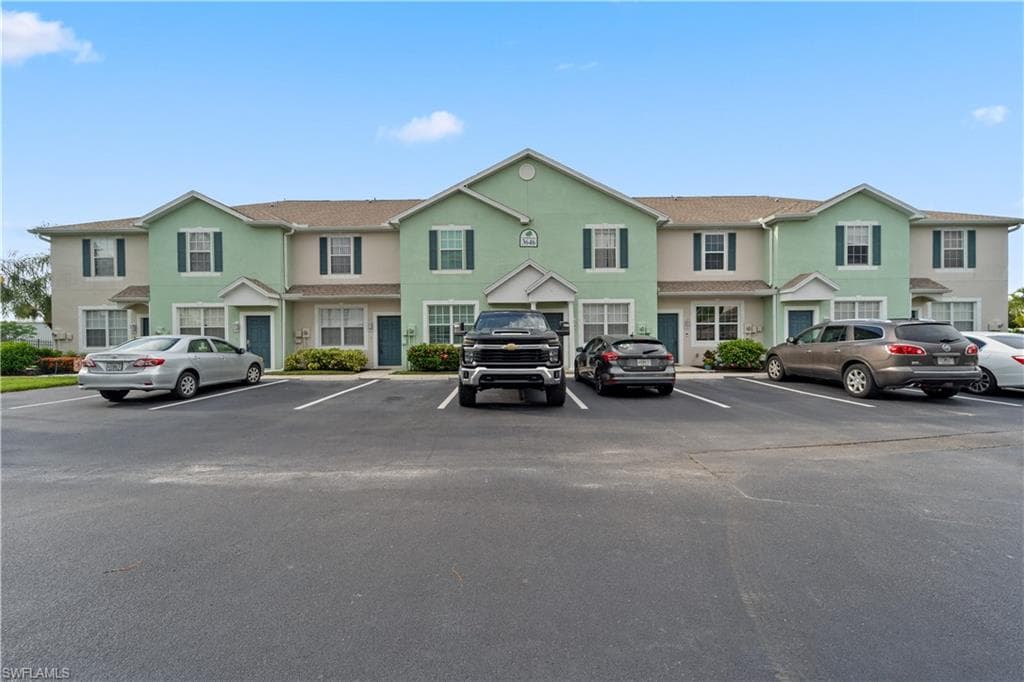 3646 Pine Oak CIR # 105, FORT MYERS FL 33916-4