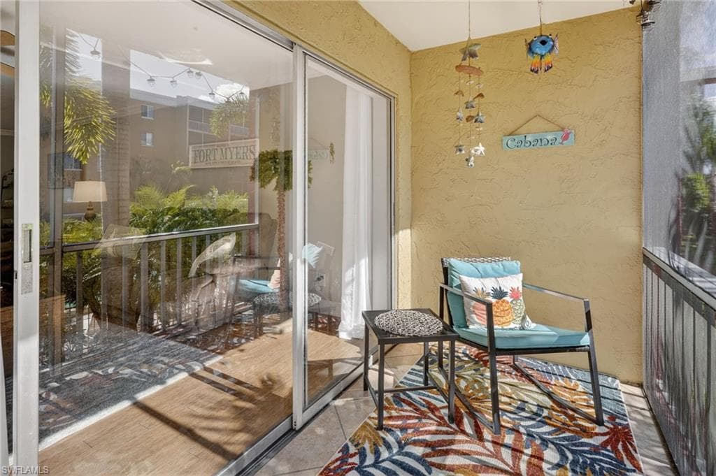 2366 E Mall DR # 215, FORT MYERS FL 33901-12