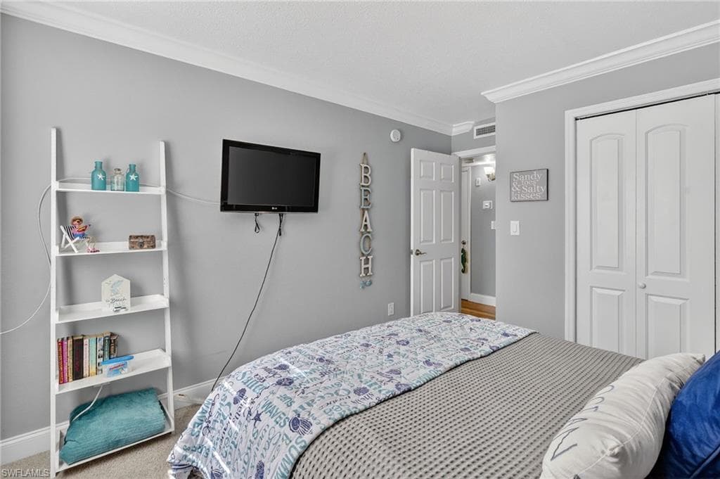 2366 E Mall DR # 215, FORT MYERS FL 33901-19