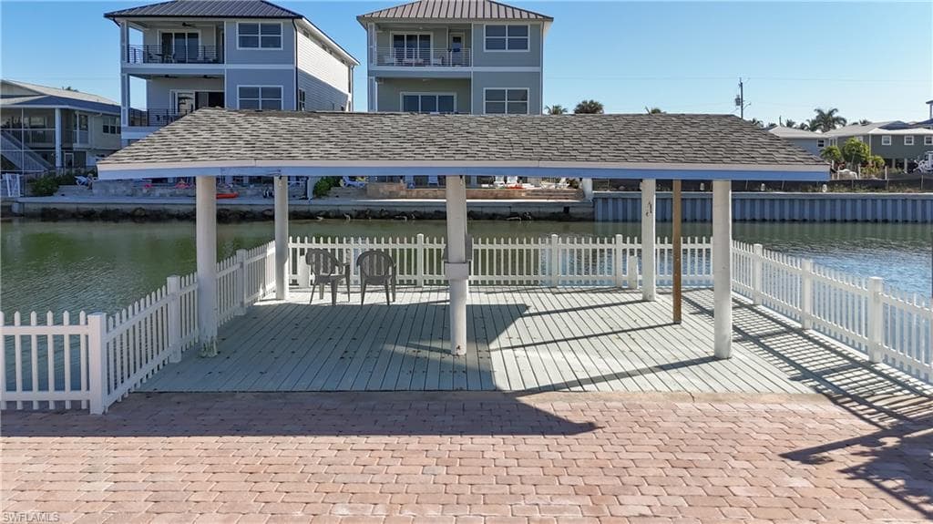 453 Palermo CIR, FORT MYERS BEACH FL 33931-31