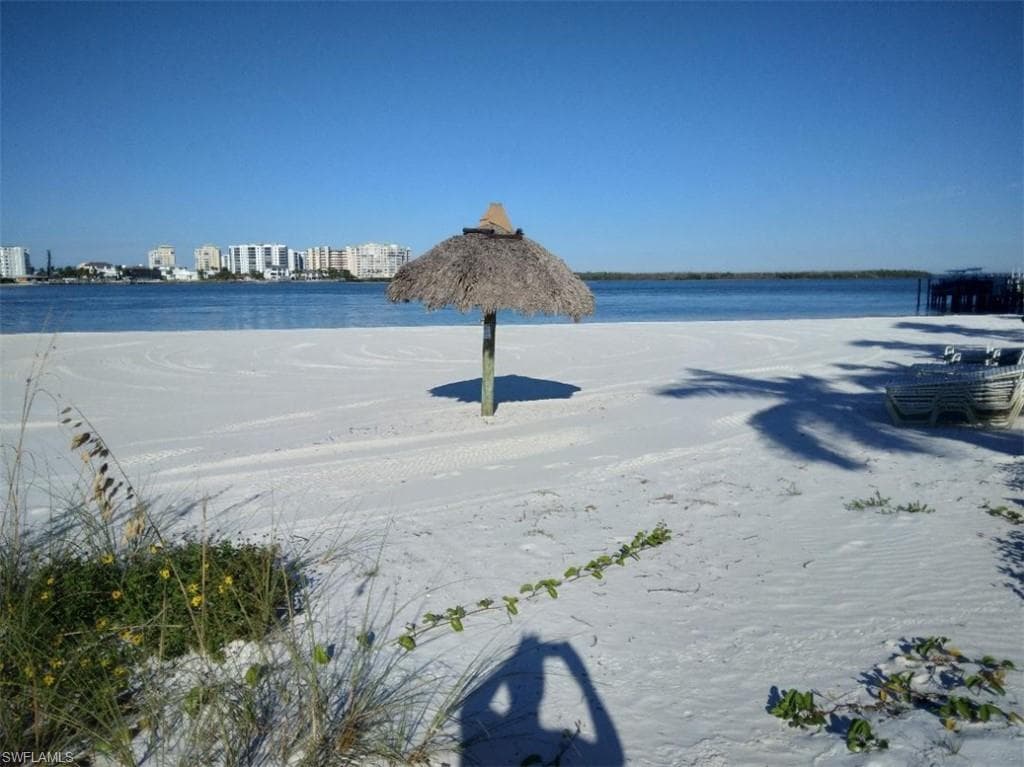 8701 Estero BLVD # 308, BONITA SPRINGS FL 33931-10