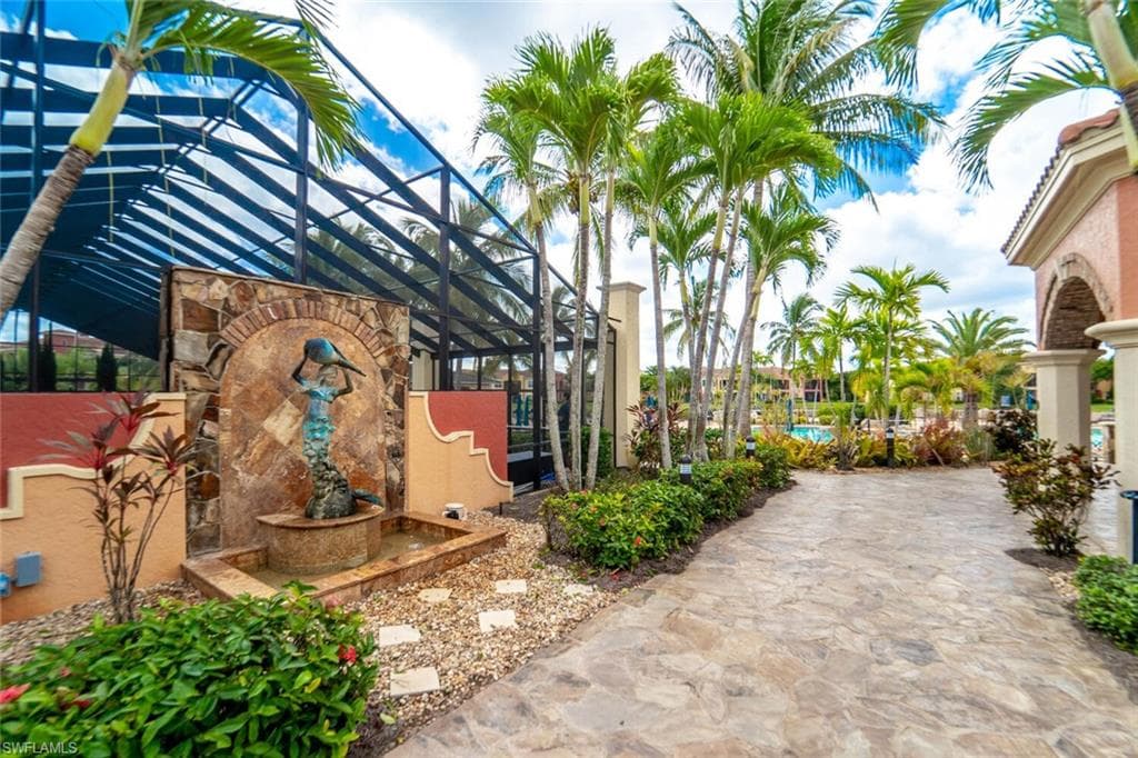 8565 Via Garibaldi CIR # 104, ESTERO FL 33928-35