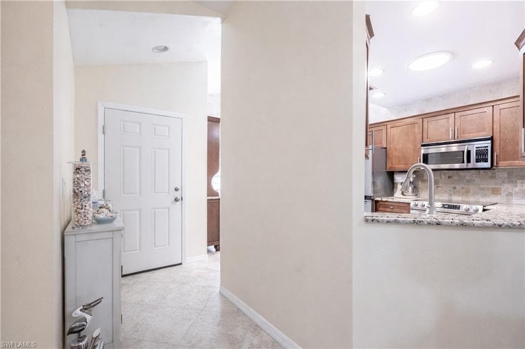 7762 Cameron CIR, FORT MYERS FL 33912-5