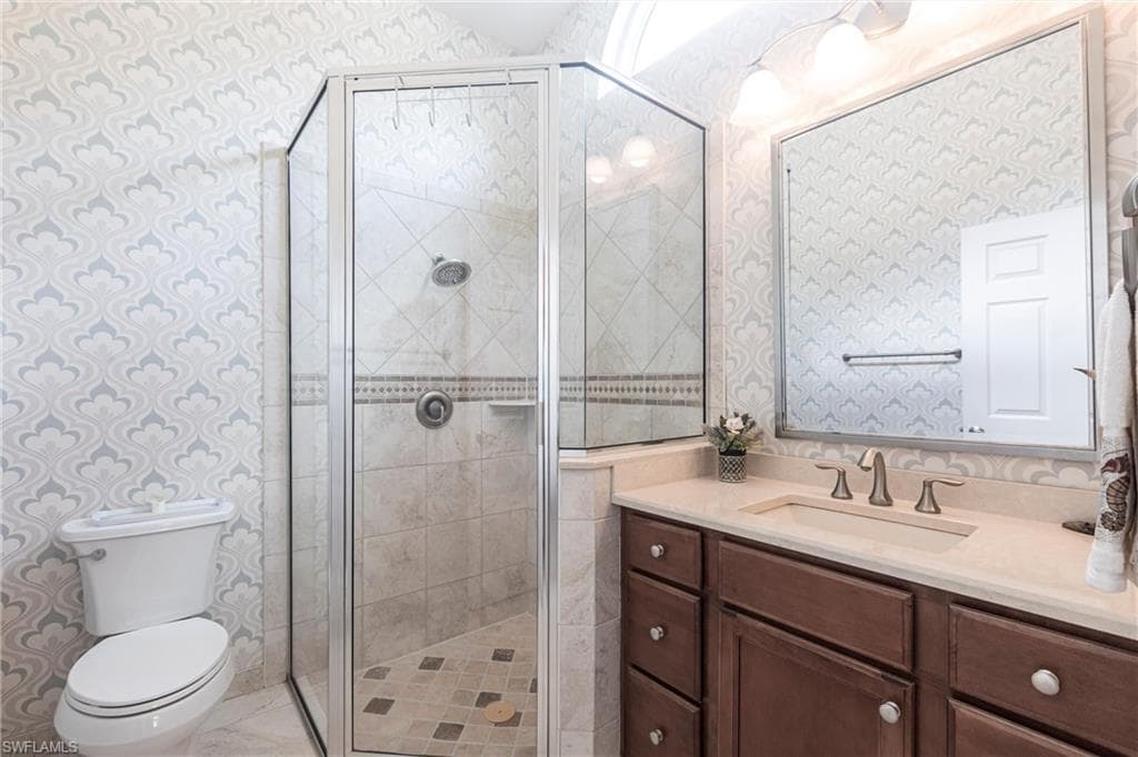 7762 Cameron CIR, FORT MYERS FL 33912-21