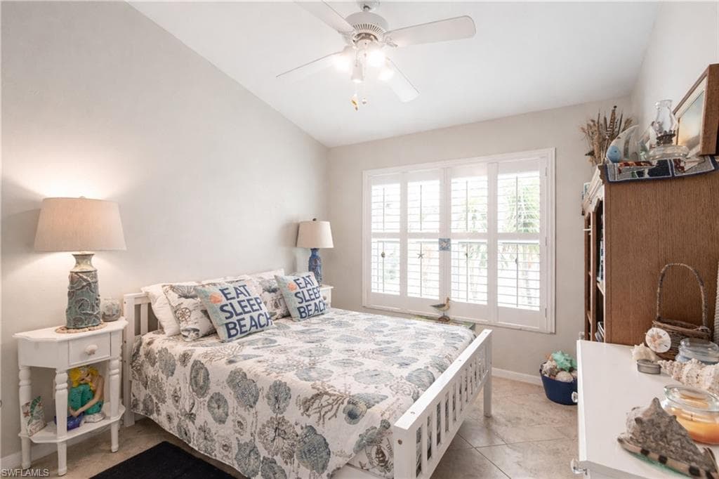 7762 Cameron CIR, FORT MYERS FL 33912-23