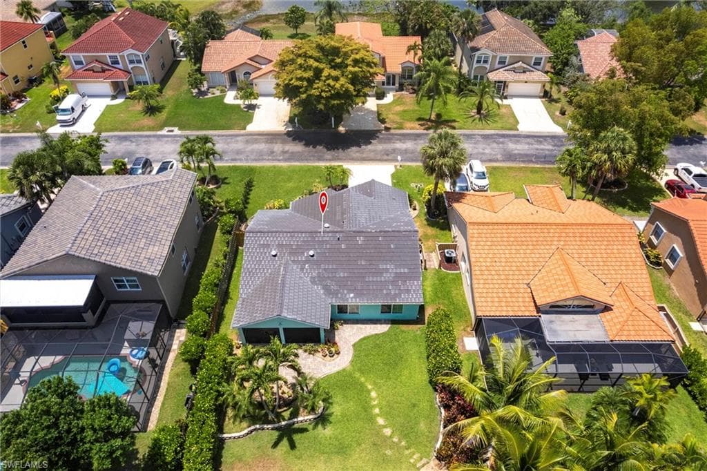 7762 Cameron CIR, FORT MYERS FL 33912-37