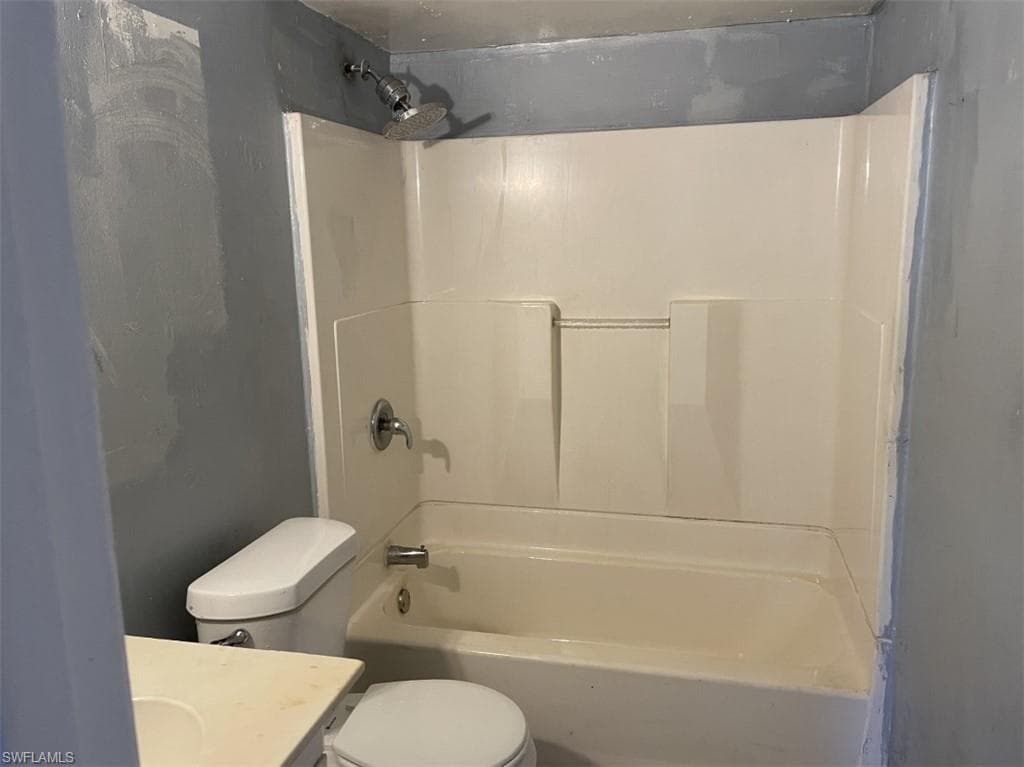 5637-5639 Fifth AVE, FORT MYERS FL 33907-9