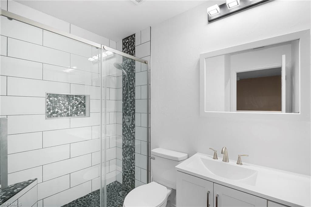 20000 Heatherstone WAY # 2, ESTERO FL 33928-7