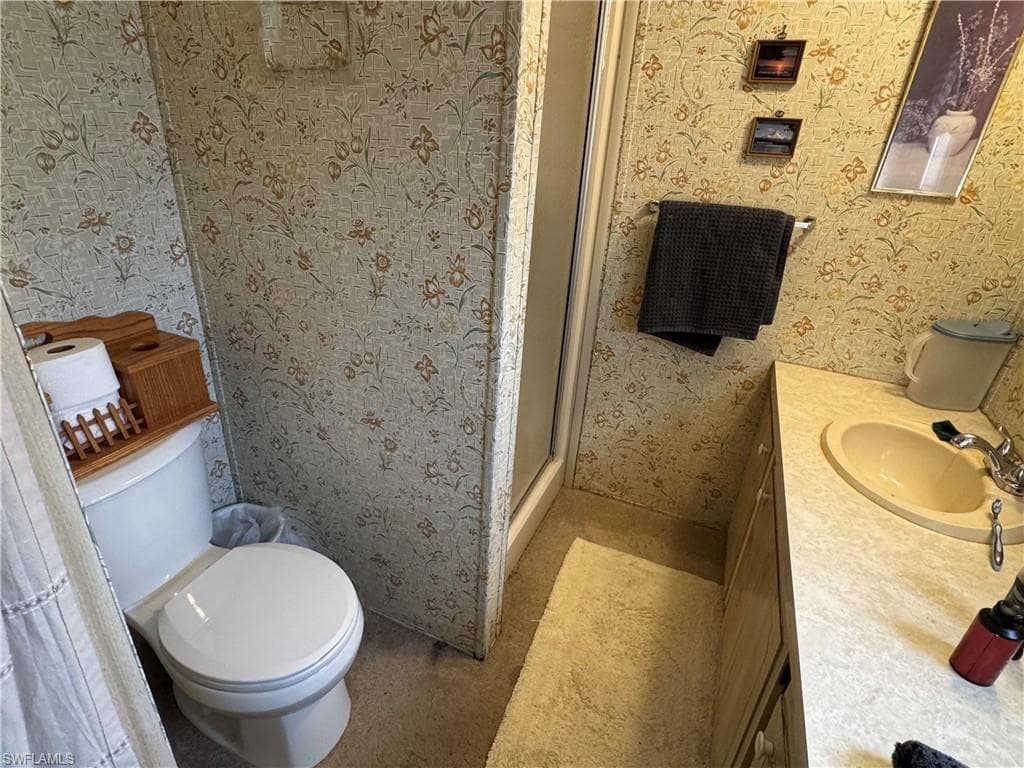 234 Lamplighter LN, NORTH FORT MYERS FL 33917-20