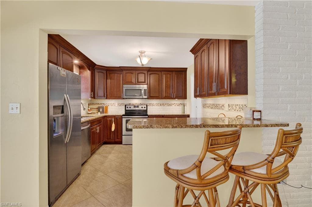 2741 McGregor BLVD, FORT MYERS FL 33901-6