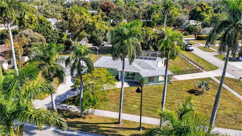 2741 McGregor BLVD, FORT MYERS FL 33901-35