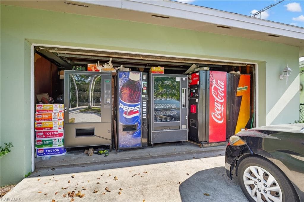 2741 McGregor BLVD, FORT MYERS FL 33901-48