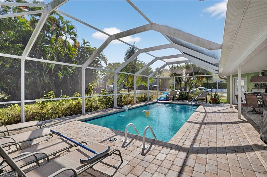 2741 McGregor BLVD, FORT MYERS FL 33901-32