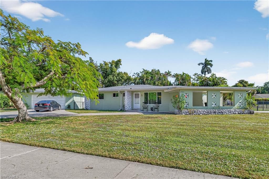 2741 McGregor BLVD, FORT MYERS FL 33901-49
