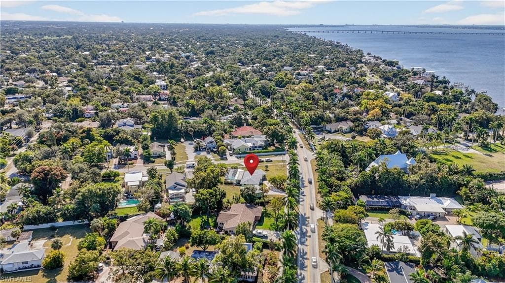 2741 McGregor BLVD, FORT MYERS FL 33901-47