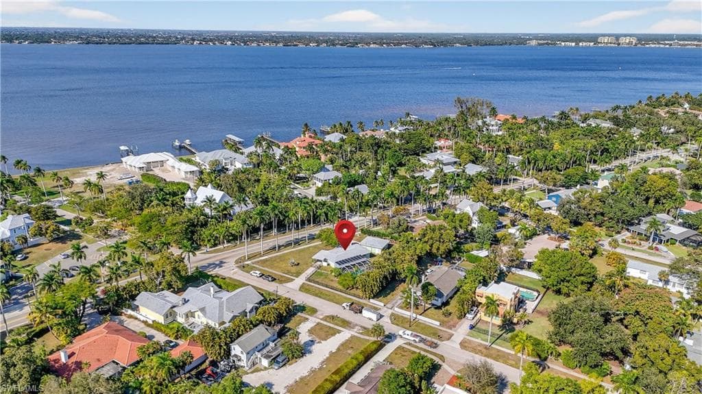2741 McGregor BLVD, FORT MYERS FL 33901-43