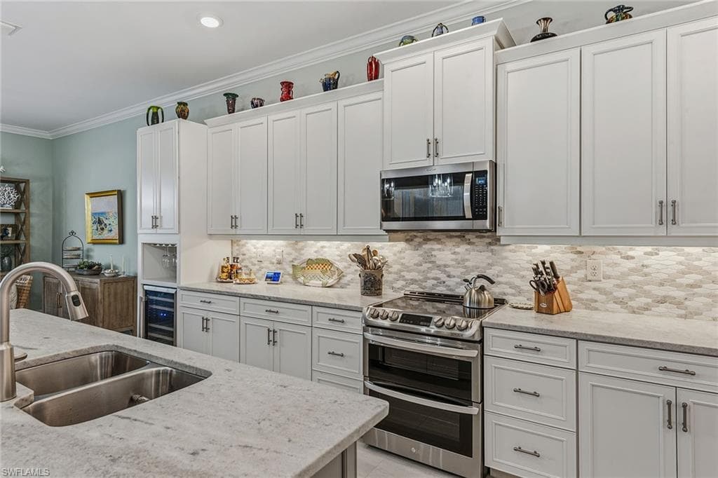 14685 Kelson CIR-9