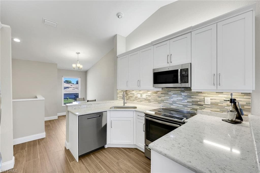 351 Emerald Bay CIR # R5, NAPLES FL 34110-8