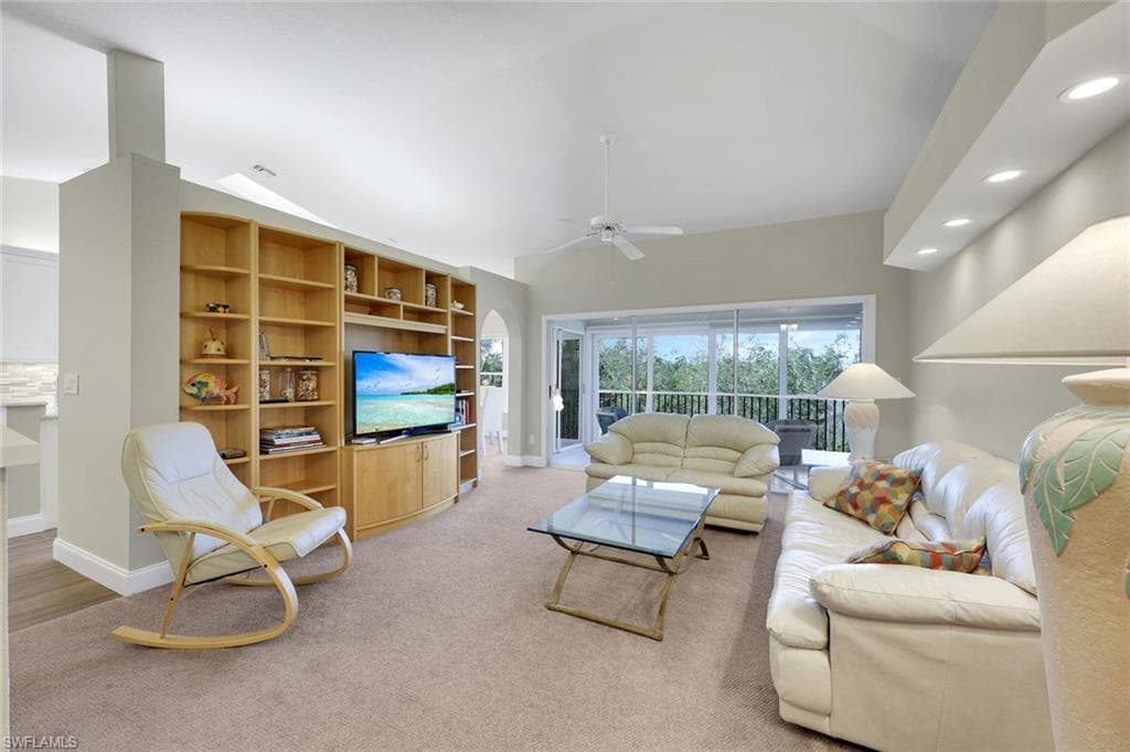 351 Emerald Bay CIR # R5, NAPLES FL 34110-3