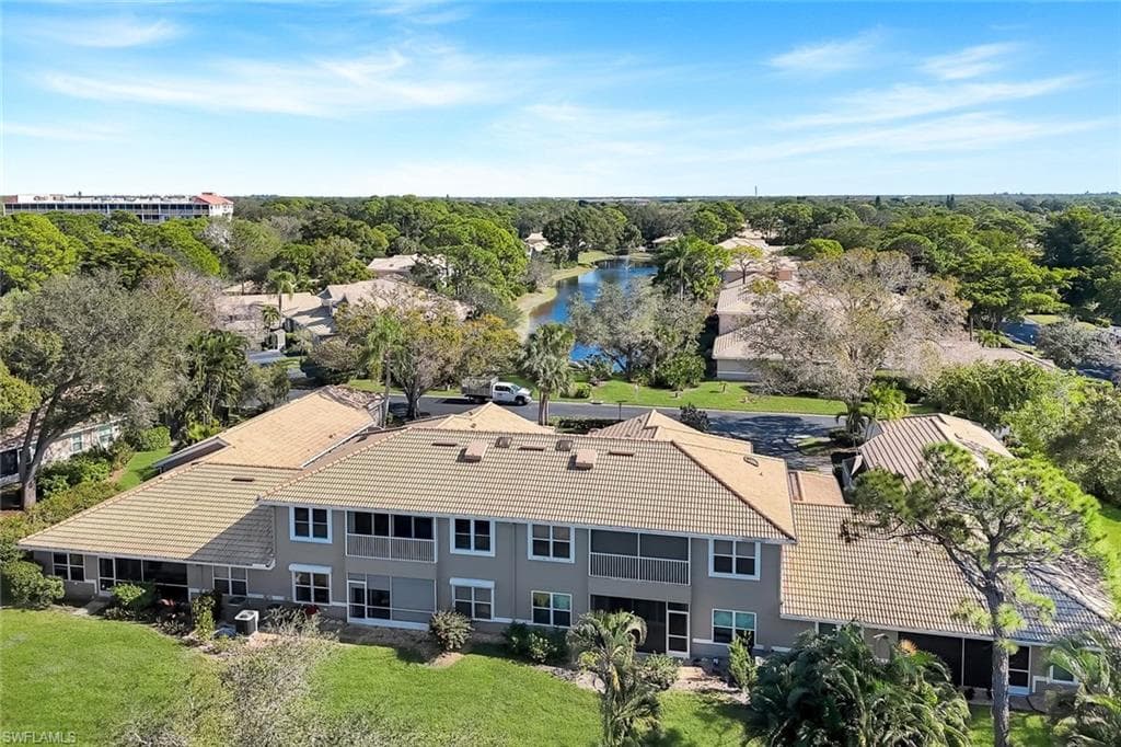 351 Emerald Bay CIR # R5, NAPLES FL 34110-24
