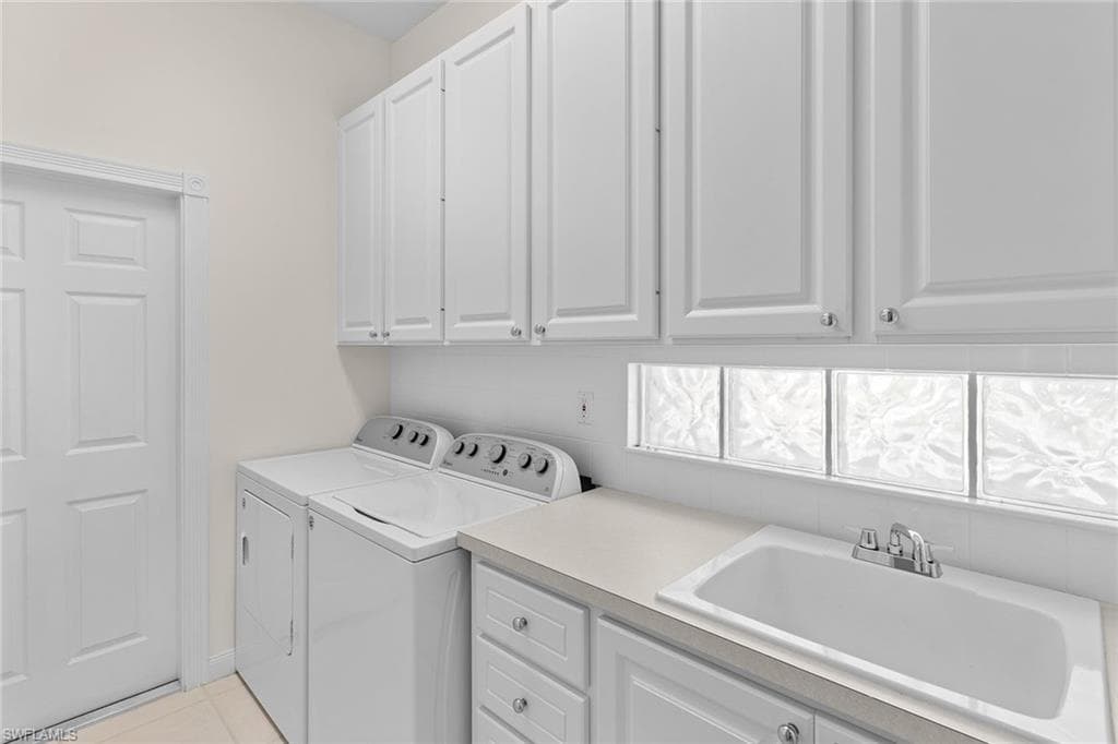 3128 Dominica WAY, NAPLES FL 34119-27