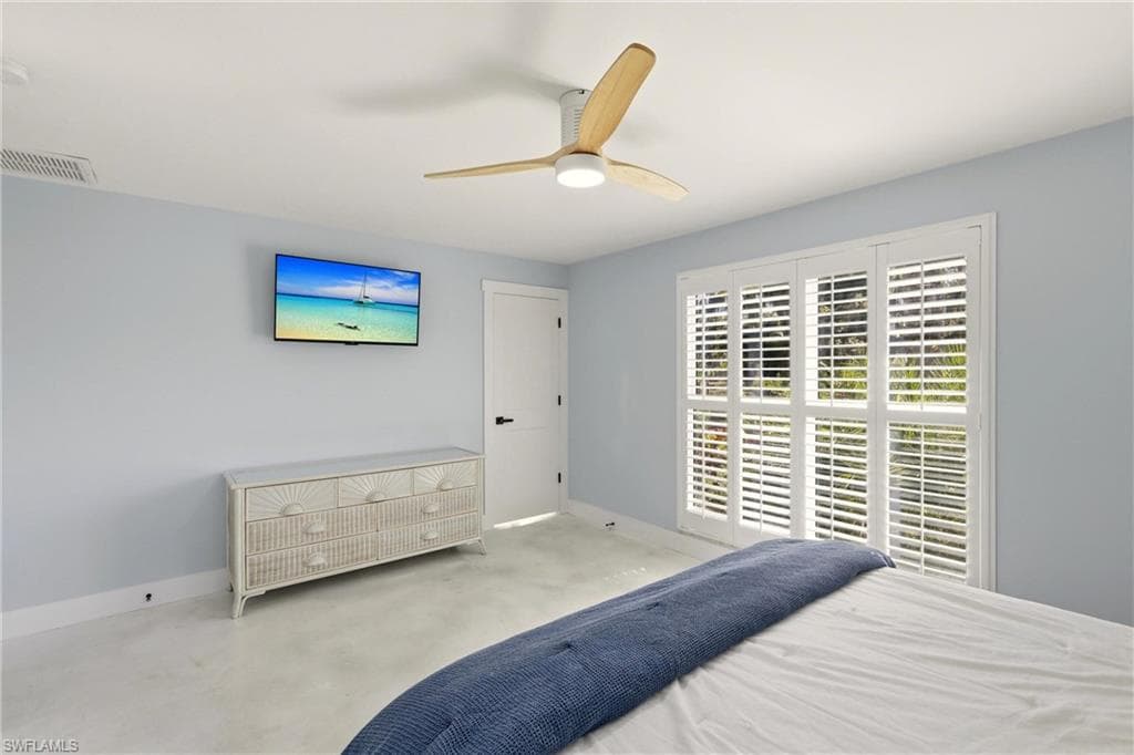 74 Aqua LN, NORTH FORT MYERS FL 33903-22